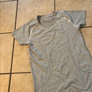 Lululemon women’s stripped shirt